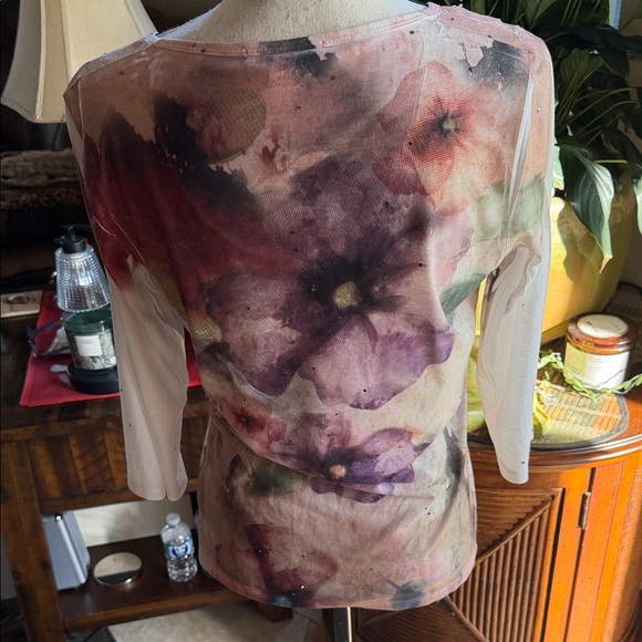 Floral Ruffle Women's Top - Picture 3 of 5